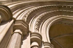 3rdRoyal_Courts_of_Justice_Julian_Heath-300x200.jpg